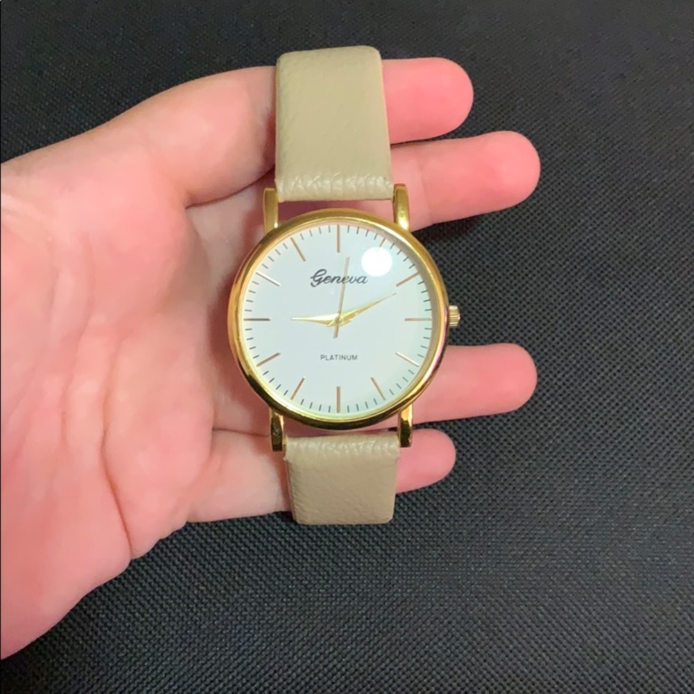 Light tan/taupe watch
